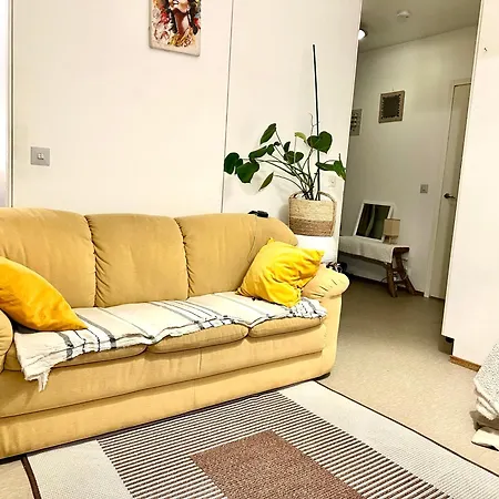 C's Old-studio, Easy Access To Helsinki-vantaa Airport