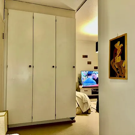 C's Old-studio, Easy Access To Helsinki-vantaa Airport Apartament Vantaa